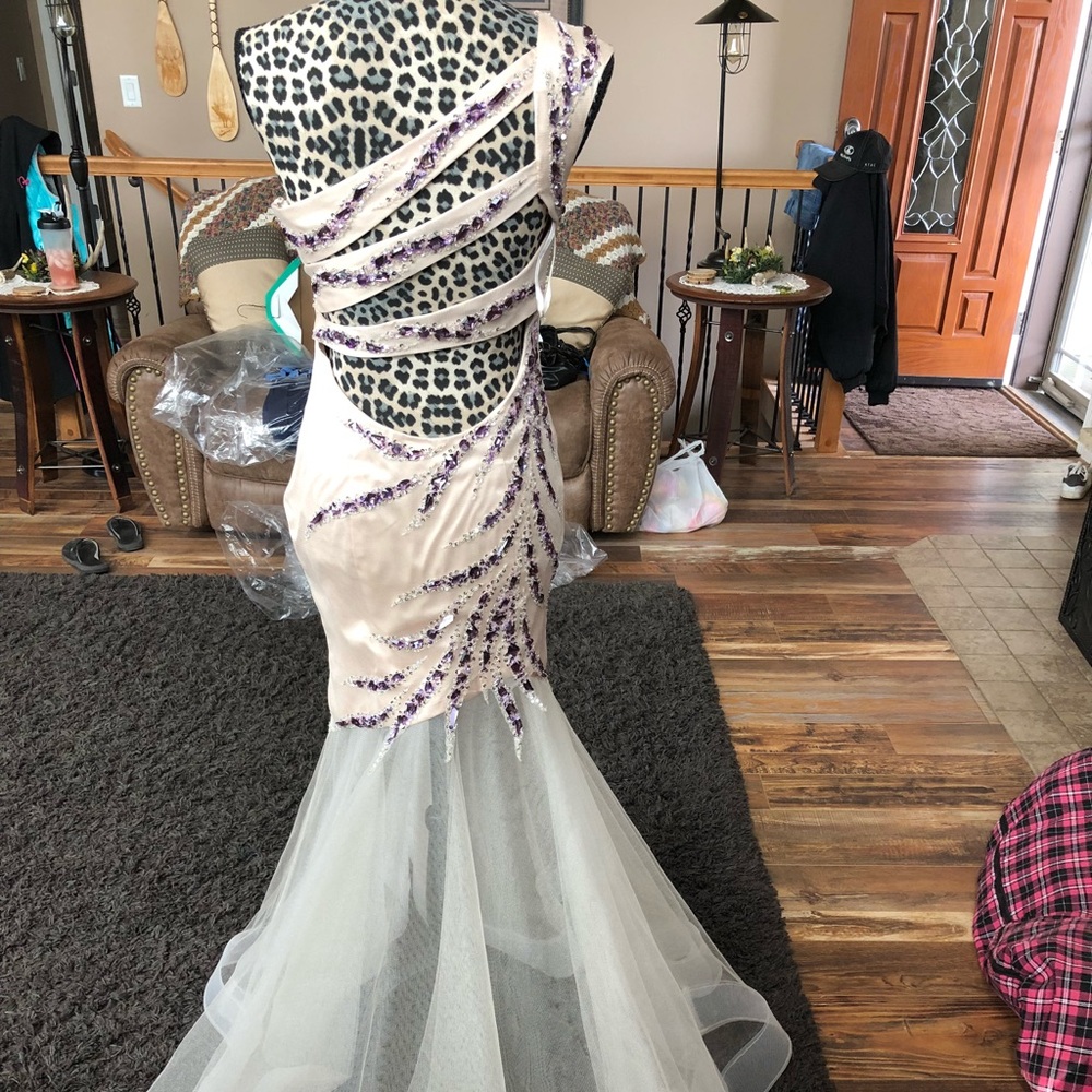 BEAUTIFUL Evening Gown